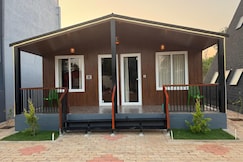 JP Glamping Resorts -Twin house, Yelagiri