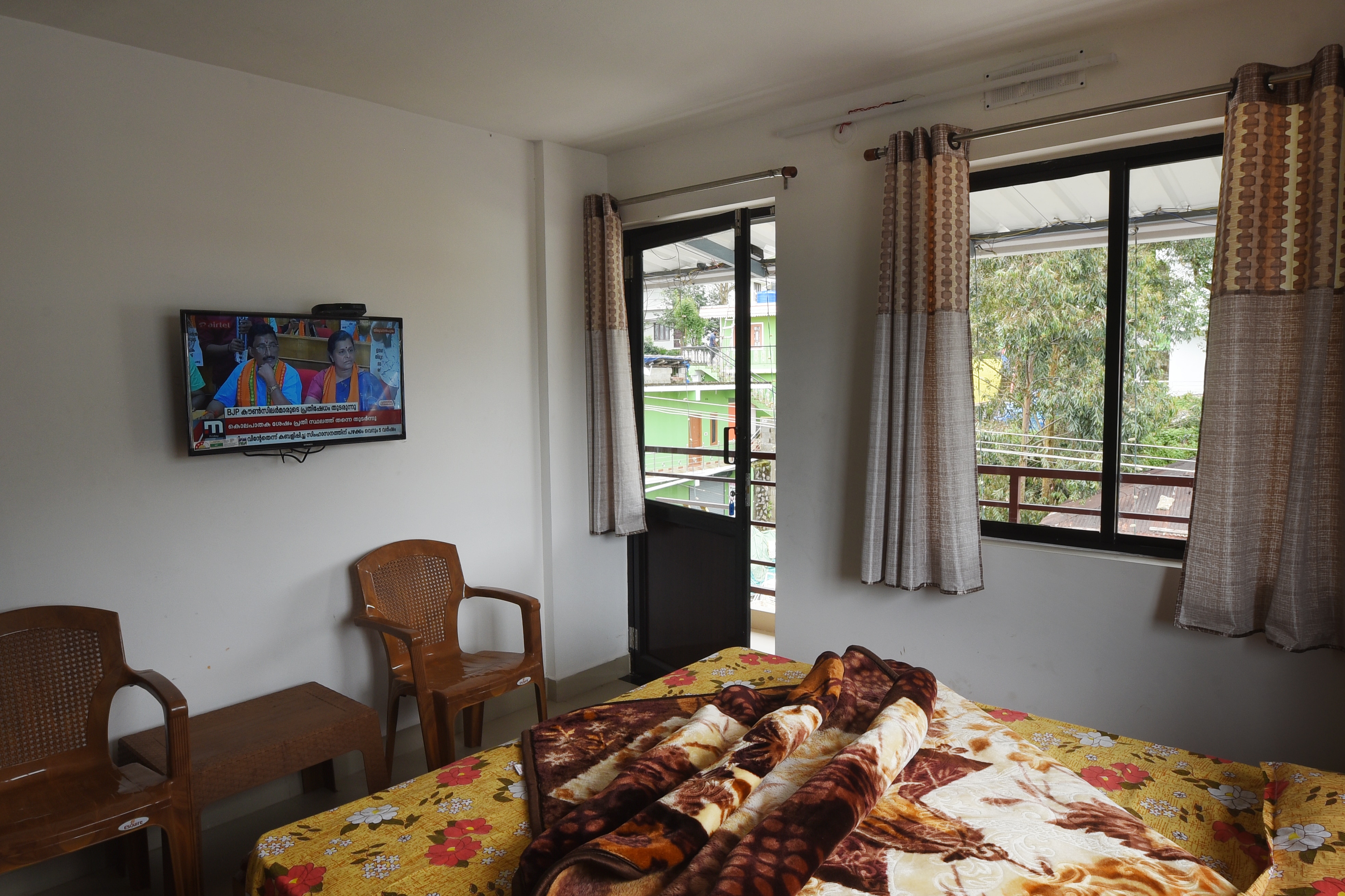 Sri Lakshmi Home Stay - Tap to explore photos