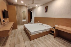 Orange stays by Shipra hospitality, Dehradun