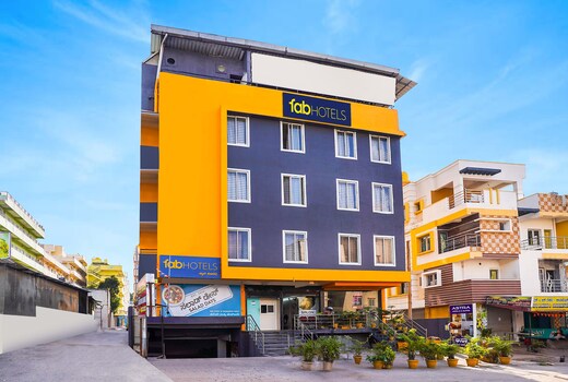 FabHotel VJR Electronic City