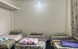ROOM B