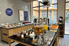 Holiday Inn Express Tbilisi Avlabari, an IHG Hotel, Tbilisi