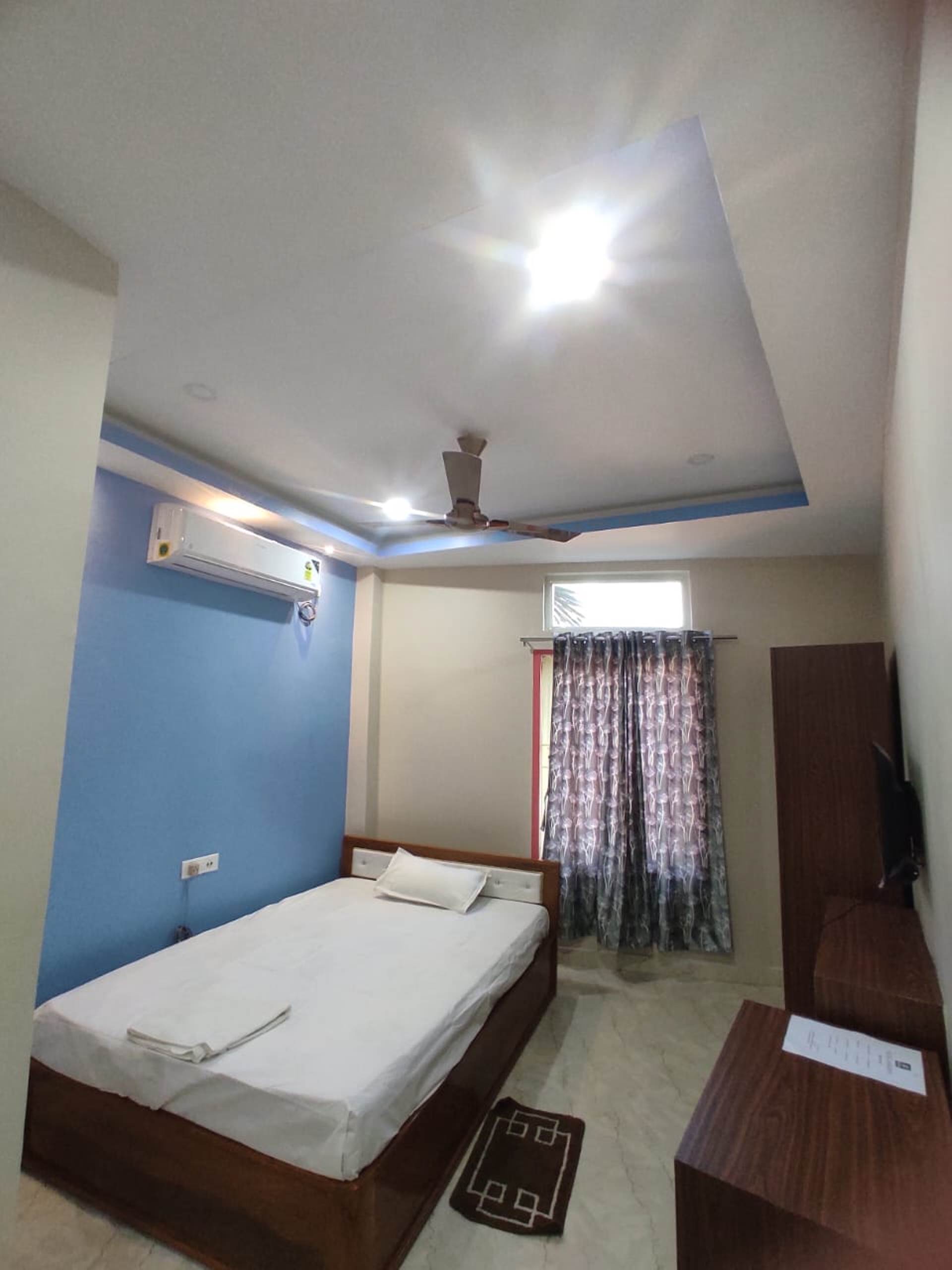 Hotel Aaradhya - Tap to explore photos