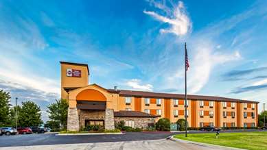Best Western Plus Woodland Hills Hotel & Suites - Tap to explore photos