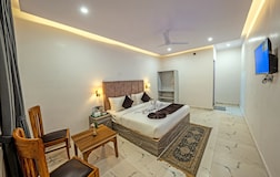 Deluxe Room (Non View)