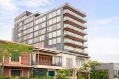 G8 Riverside Hotel Saigon, Cần Giuộc