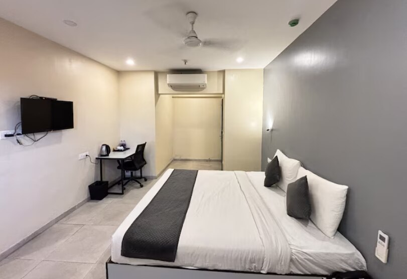 Housemate Superior Apartments in Kharadi - Tap to explore photos