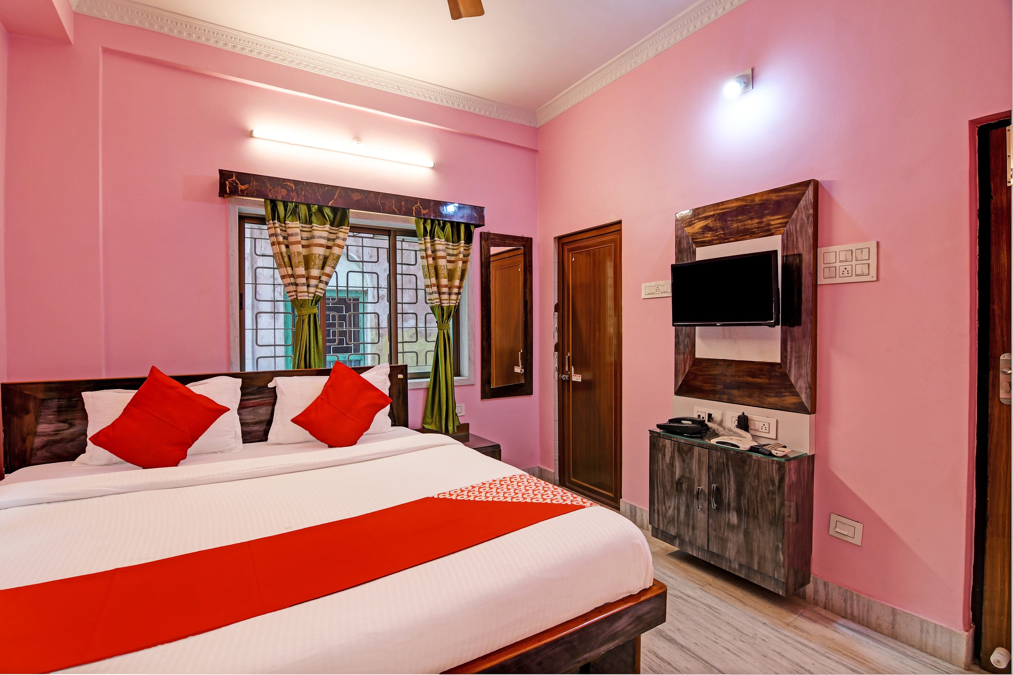 Hotel O Ananta Guest House - Tap to explore photos