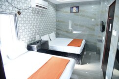 Aditya Residency, Mantralayam