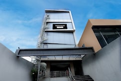 Super Townhouse Rauniyar City Centre Ratu Road, Ranchi