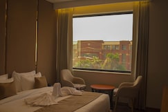 Kamay The Premium - Near Artemis, Medanta Hospital & Huda city centre - 10 mins Drive, Manesar