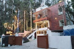 RED STONE RESORT, Yercaud