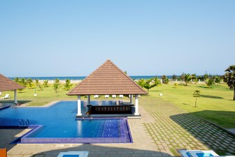 Le Pondy Beach and Lake Resort