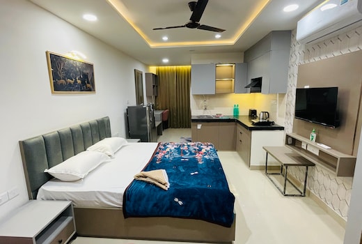 The City Nook - Solitaire Suites