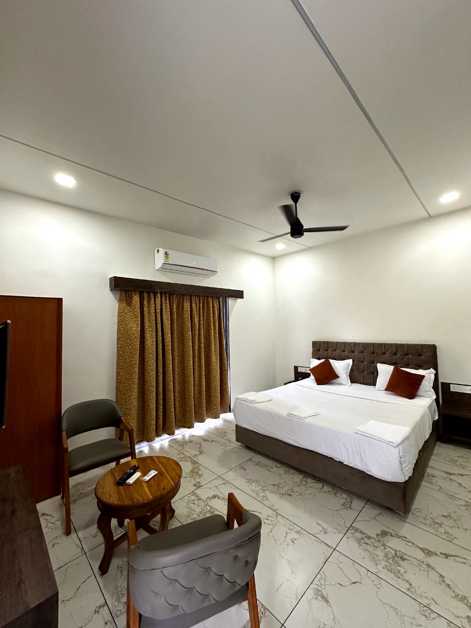 The Gir State Resort - Tap to explore photos