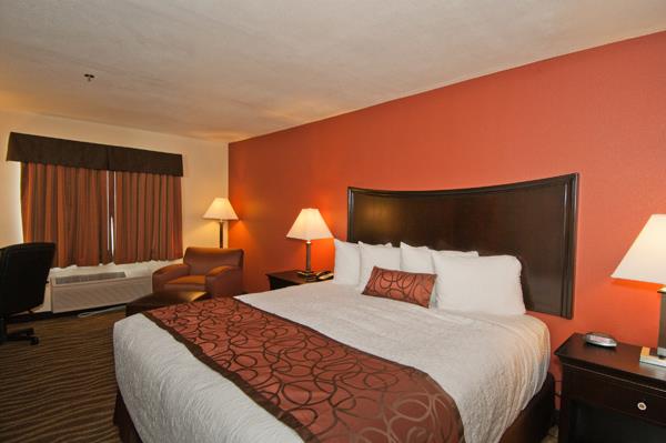 BEST WESTERN PLUS CORNING INN - Tap to explore photos