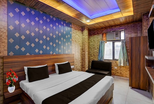 Super Collection O JK Temple Kanpur Formerly Yatika Inn