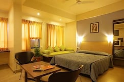 Hotel Orient Crown, Kolhapur