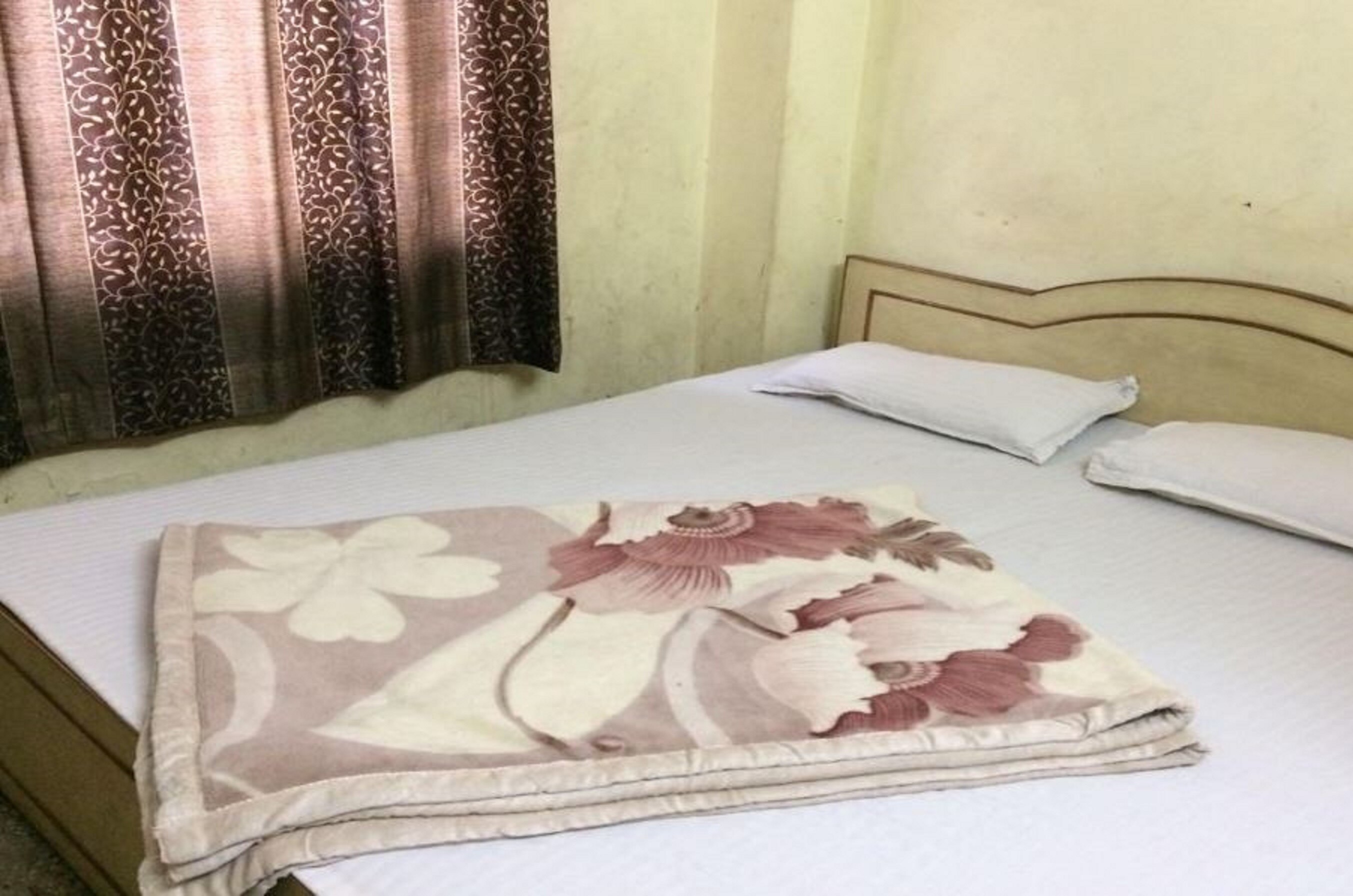 Hotel Gajraj Bari - Tap to explore photos