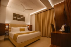 HOTEL TEN SQUARE (5 Minutes from The Taj Mahal), Agra