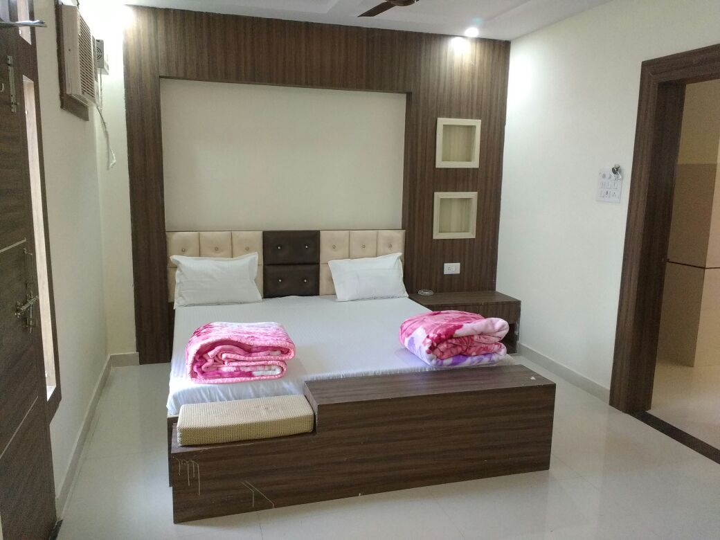 AADITYA GUEST HOUSE - Tap to explore photos