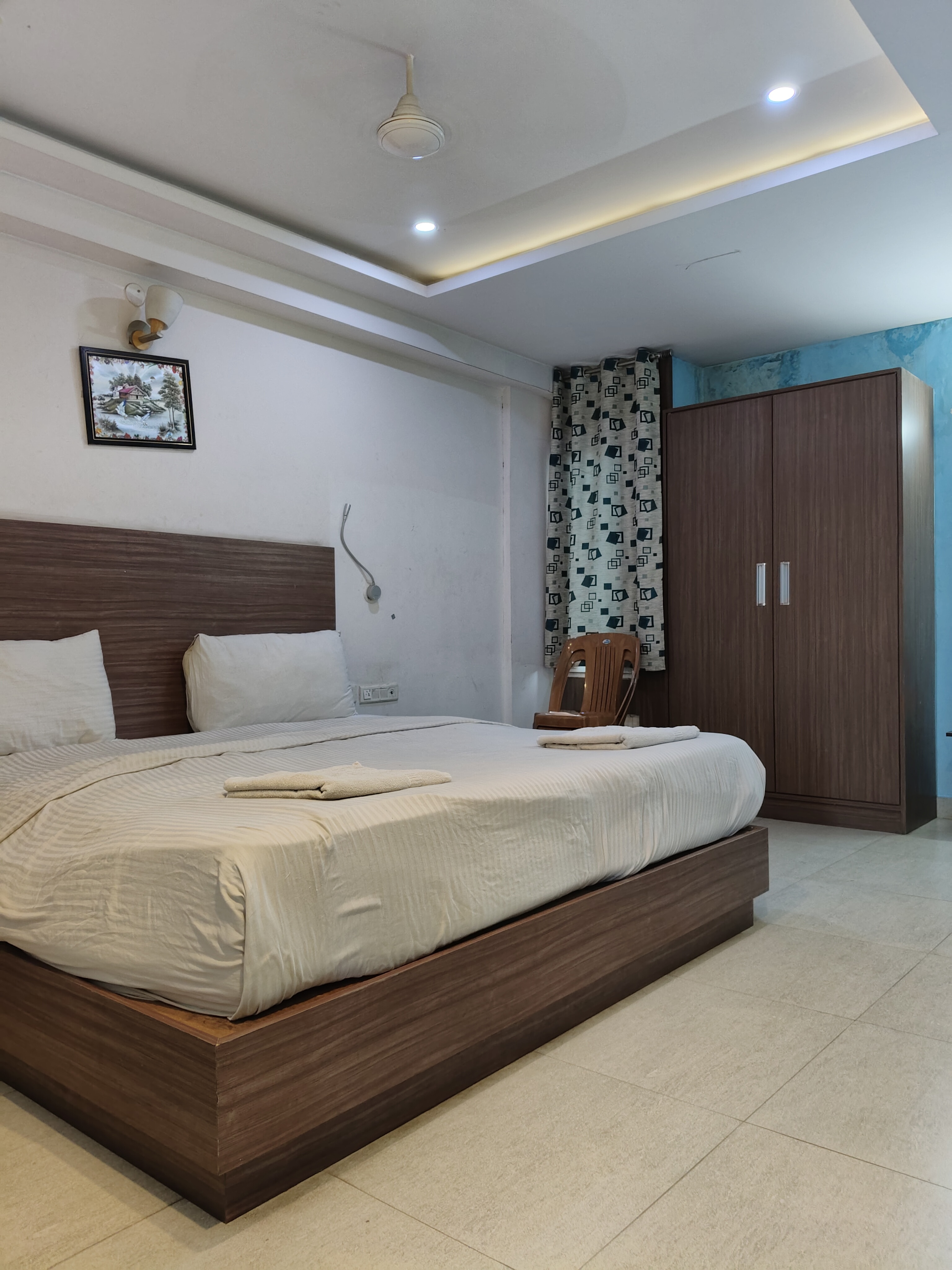 kv comforts Ac delux lodge - Tap to explore photos
