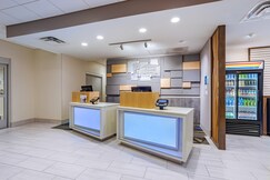 Holiday Inn Express & Suites Elkhart North, Elkhart