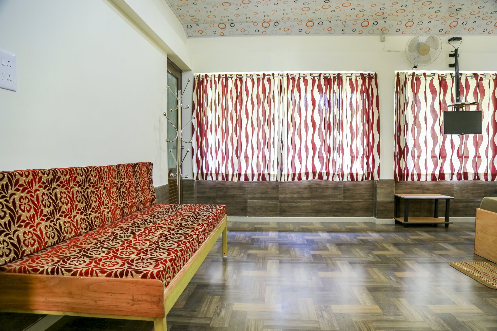 River Rock Homestay | Rooms & Caretaker - Tap to explore photos