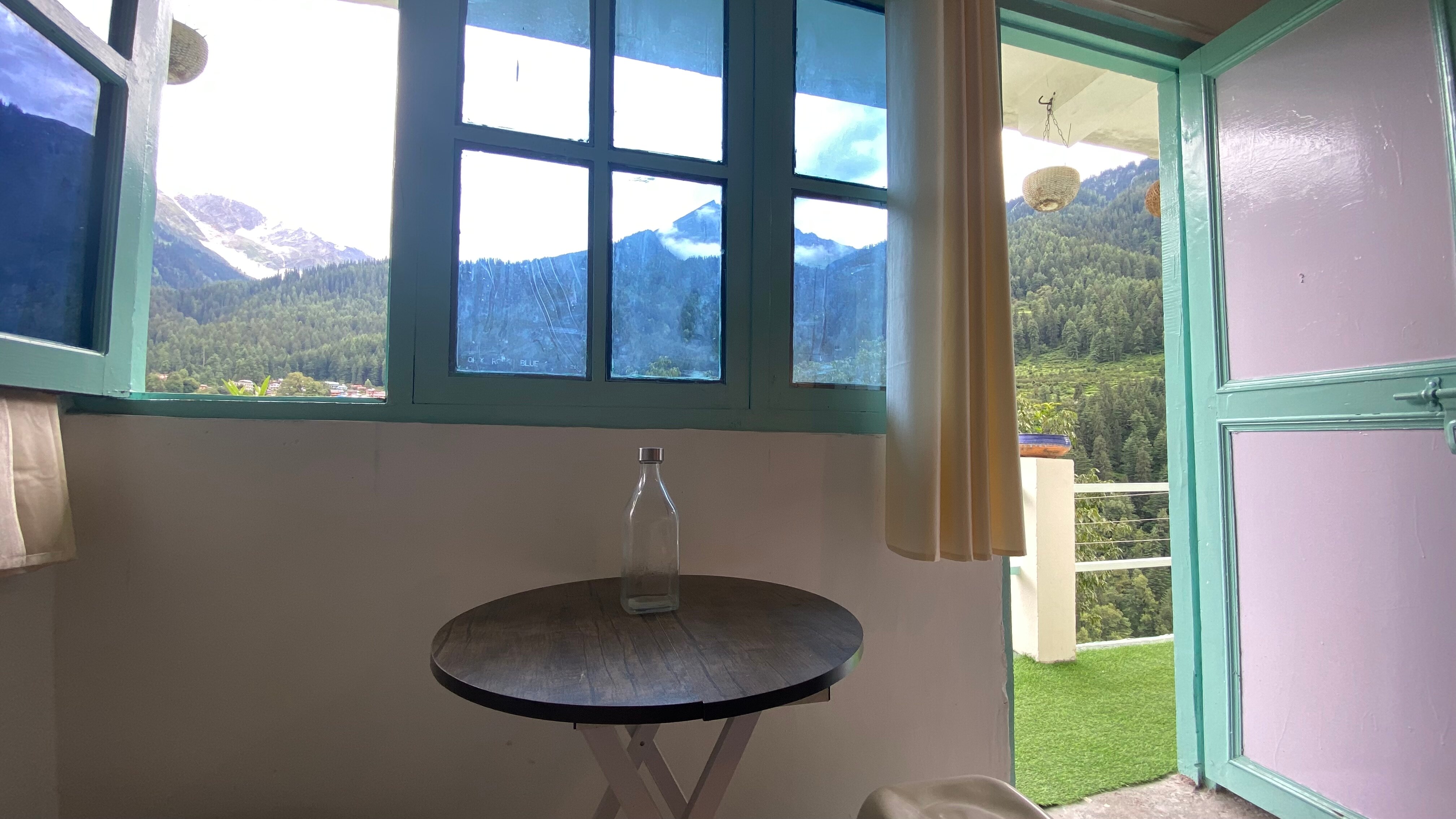 Chakras - A Boutique Stay - Tap to explore photos
