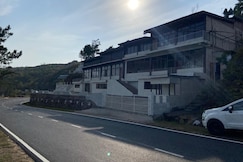 Meili Resort, Cherrapunji