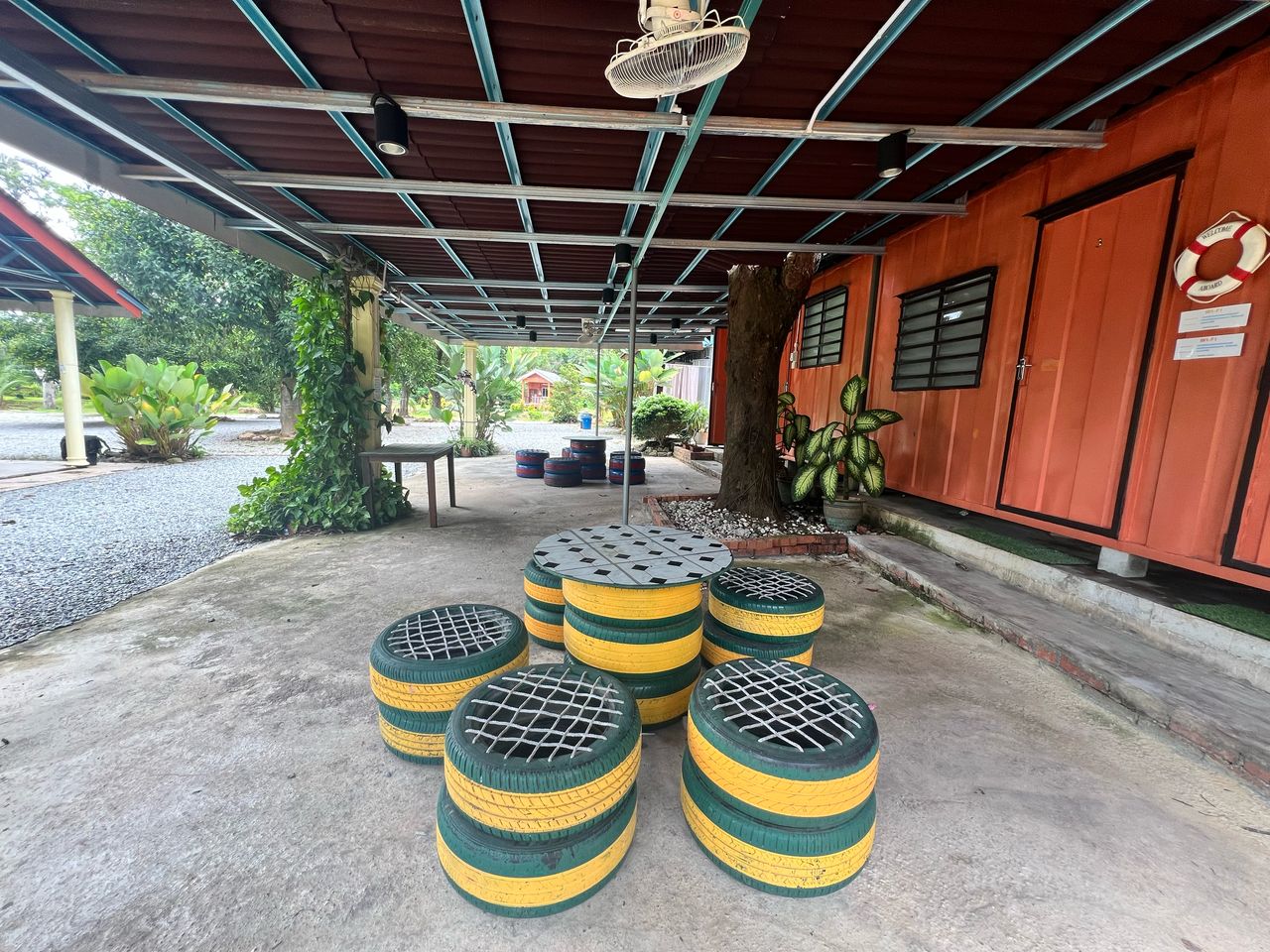 Capital O 91152 Jerot Dusun Campsite - Tap to explore photos