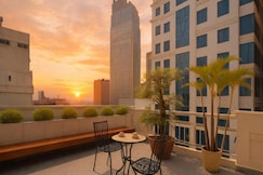 White Lotus Hotel Saigon, Tan An