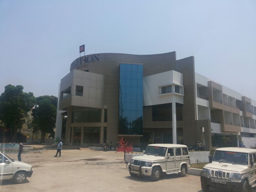 Saffron Hotel 𝗕𝗢𝗢𝗞 Jalna Hotel 𝘄𝗶𝘁𝗵 ₹𝟬 𝗣𝗔𝗬𝗠𝗘𝗡𝗧