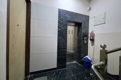 Delight hotel 205 Stay airport budget room, Jaipur