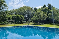 Pomelo and Rose Villas with Pool, Delhi