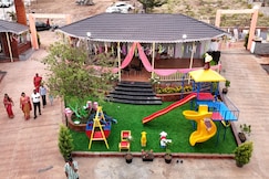 Necklace Blue Water Resort, Sasvad