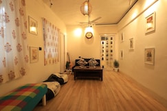 Bandra Bollywood Boho 1BHK Apt by Adore Homes, Mumbai