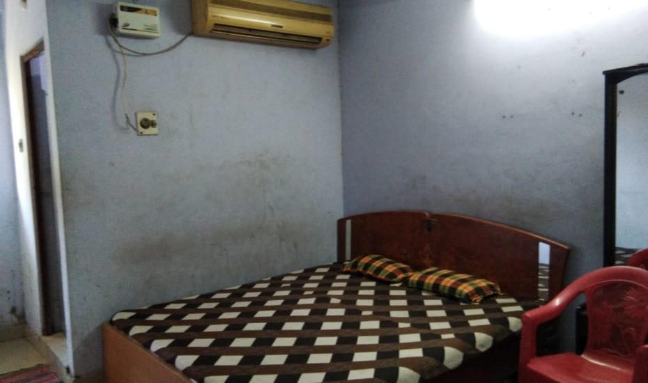 Sanjay Guest House - Tap to explore photos