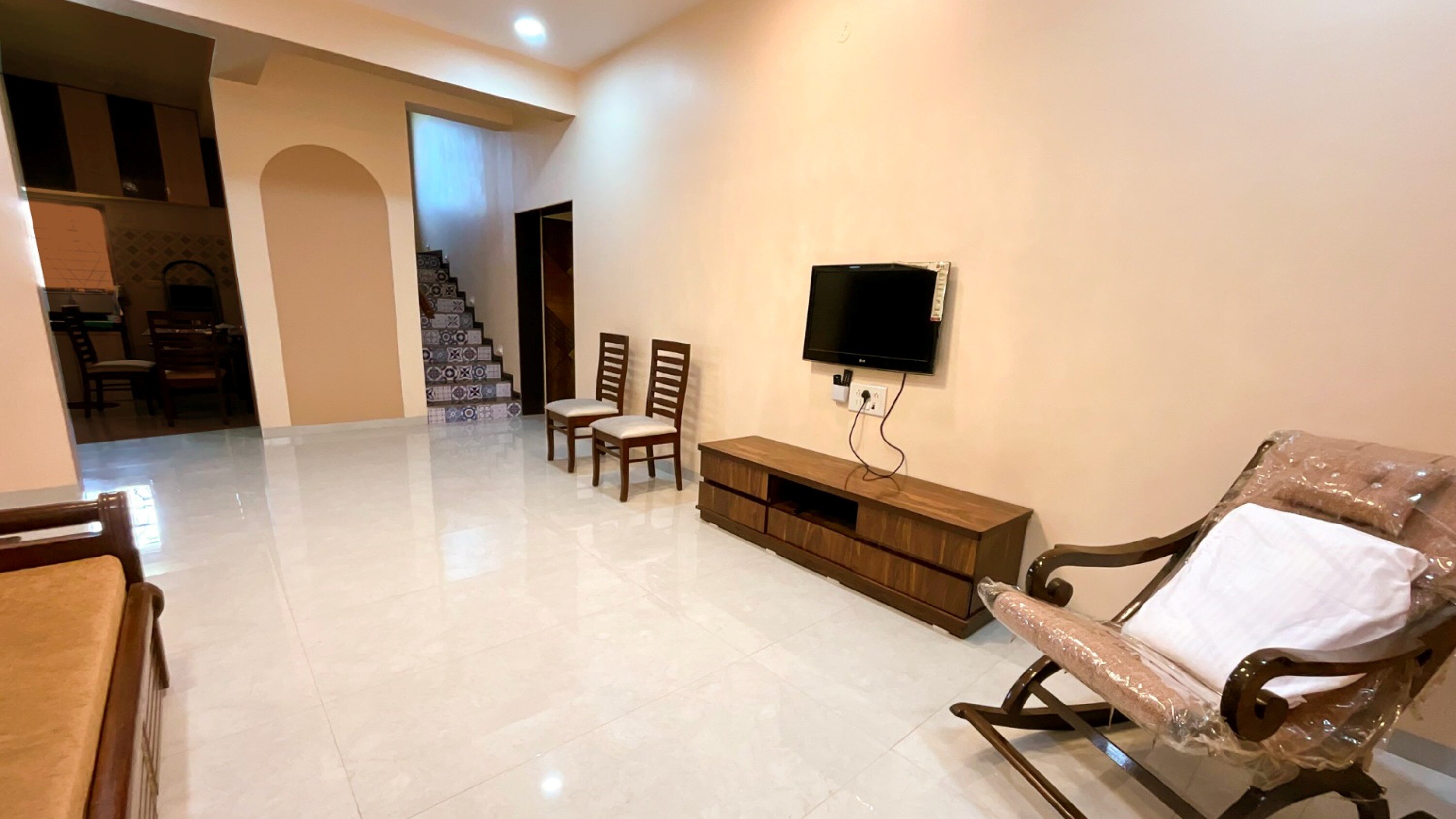 Vasant Villa - Tap to explore photos