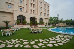 HOTEL PARAS MAHAL, Udaipur