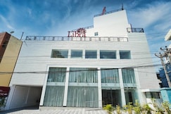 Libra Hotel, Nedumangad