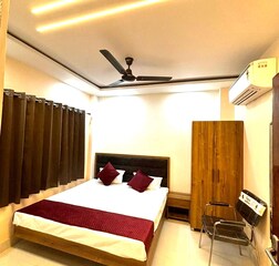 Duble bed Deluxe AC Room