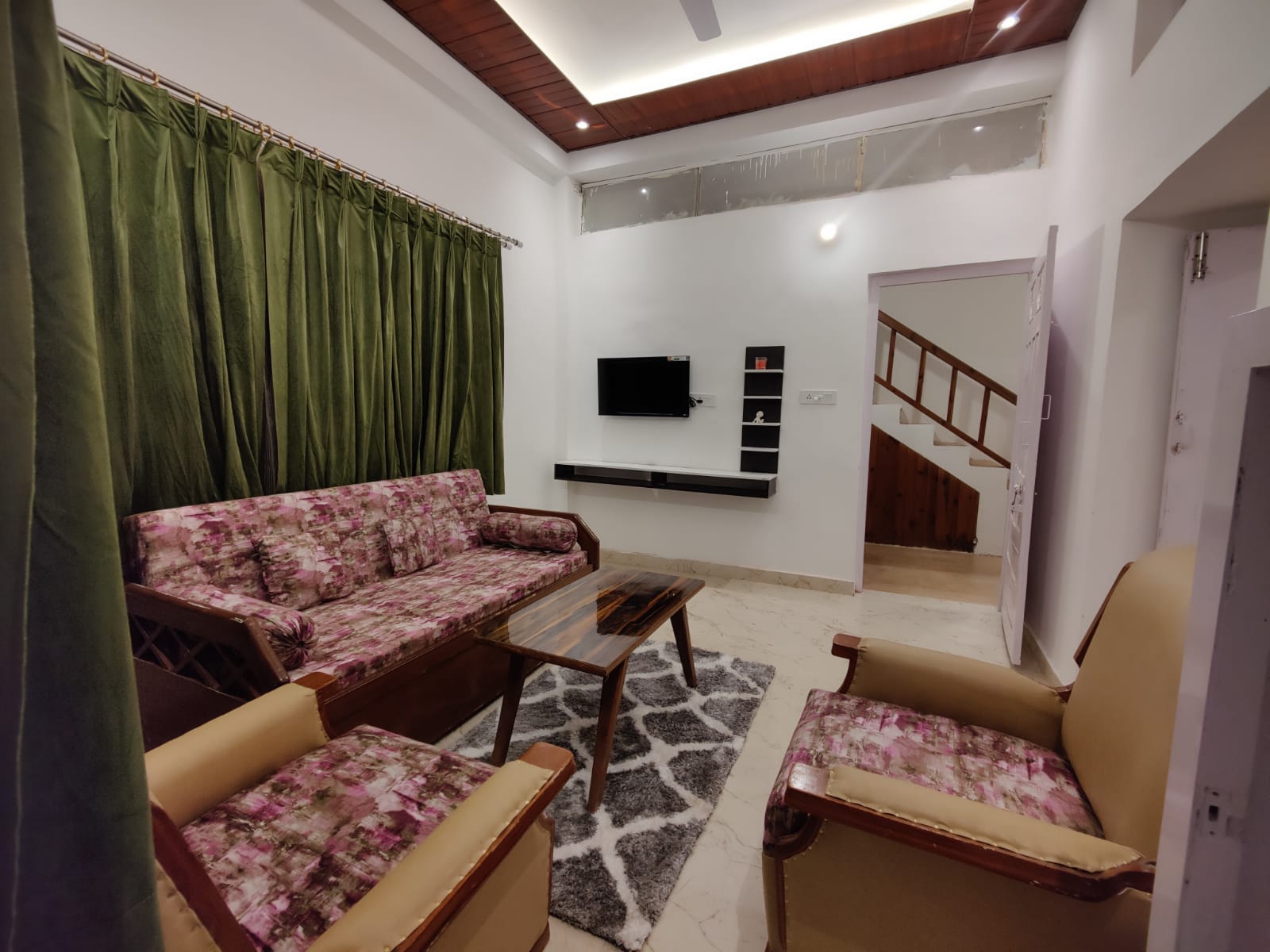 Gufa Cottage Mussoorie - Tap to explore photos
