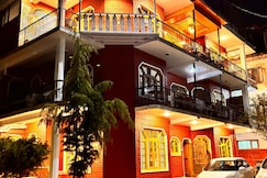 REDHOUSE 3BHK APARTMENT NEAR DAL LAKE, Srinagar