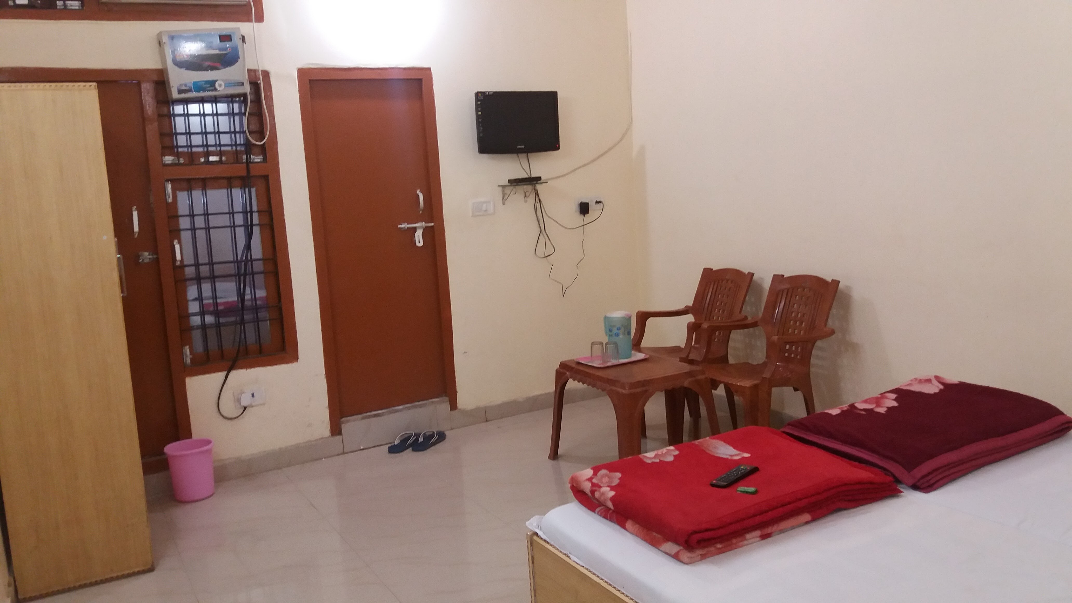 HOTEL S PALAK BANQUET HALL AND GUEST HOUSE - Tap to explore photos