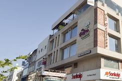 Hotel O The Bentree, Bhopal