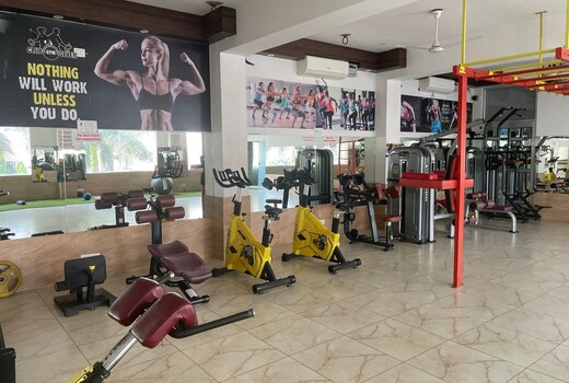 CLUB INN HOTEL