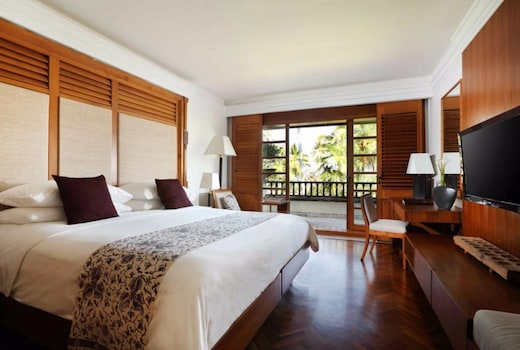 Nusa Dua Beach Hotel Spa Bali Price Address Reviews