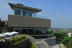 Honey Berg Resorts, Bhuvanagri