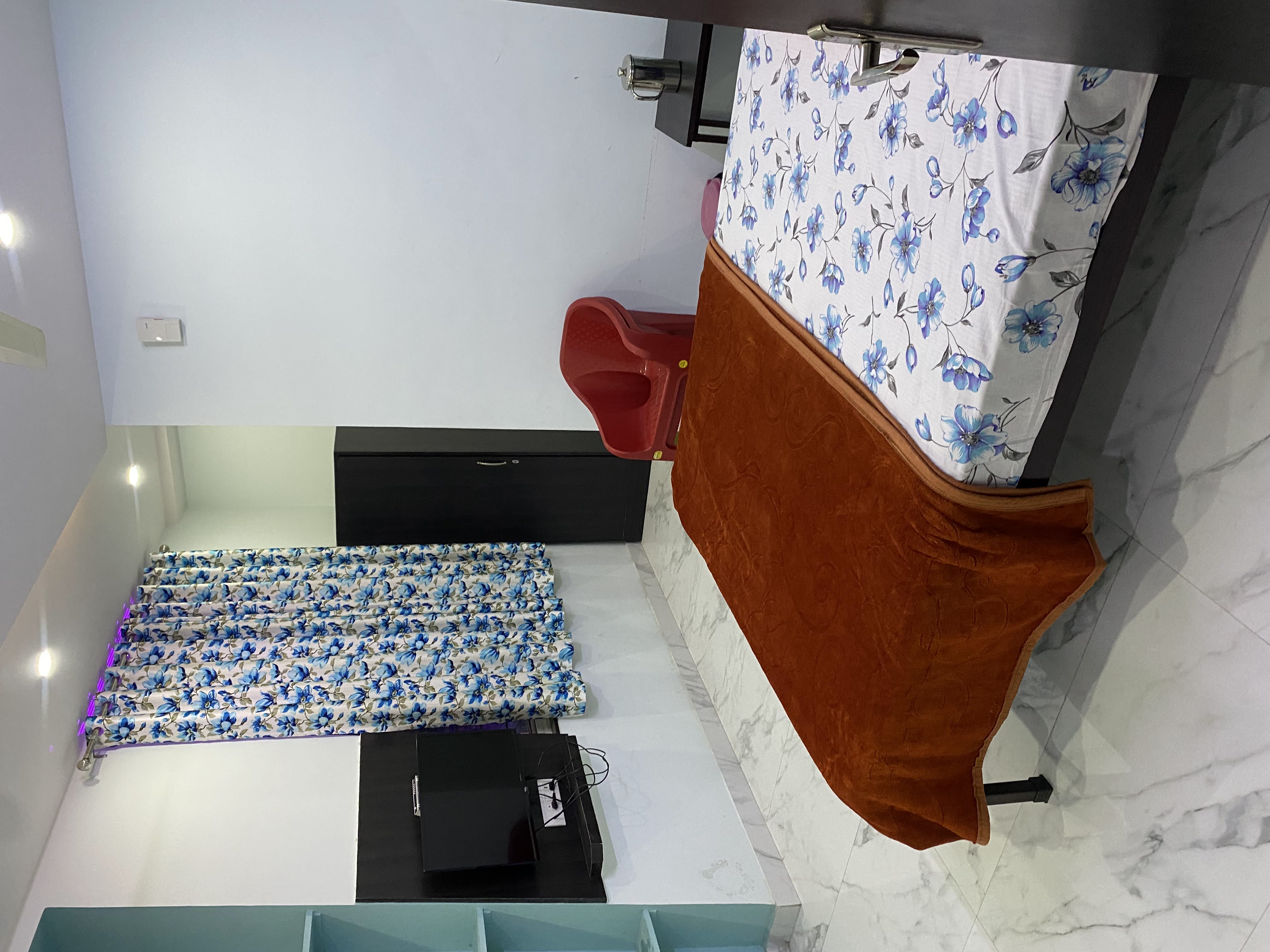 HOTEL M.B AND GANGAUR GUEST HOUSE - Tap to explore photos